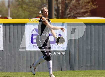 Thumbnail 2 in Germantown vs. Dyersburg photogallery.