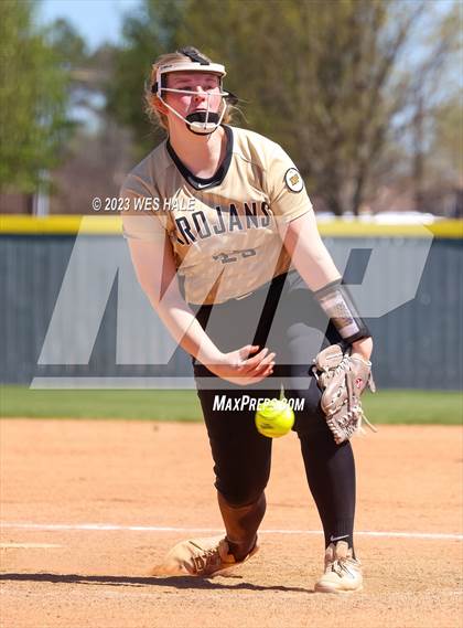 Thumbnail 3 in Germantown vs. Dyersburg photogallery.