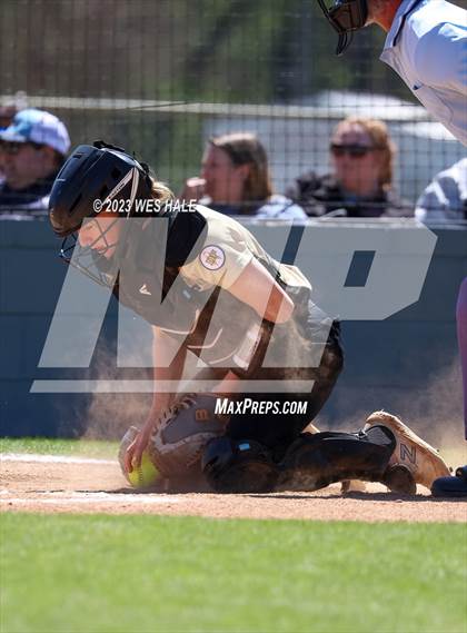 Thumbnail 2 in Germantown vs. Dyersburg photogallery.