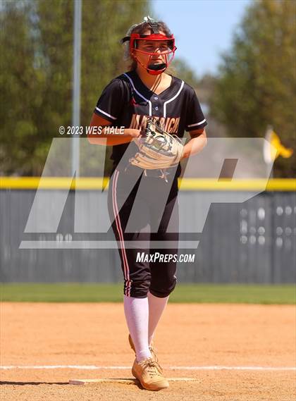 Thumbnail 2 in Germantown vs. Dyersburg photogallery.