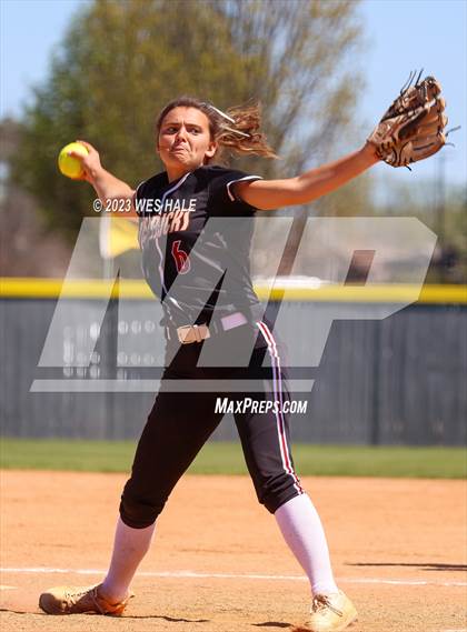 Thumbnail 1 in Germantown vs. Dyersburg photogallery.