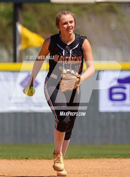 Thumbnail 3 in Germantown vs. Dyersburg photogallery.