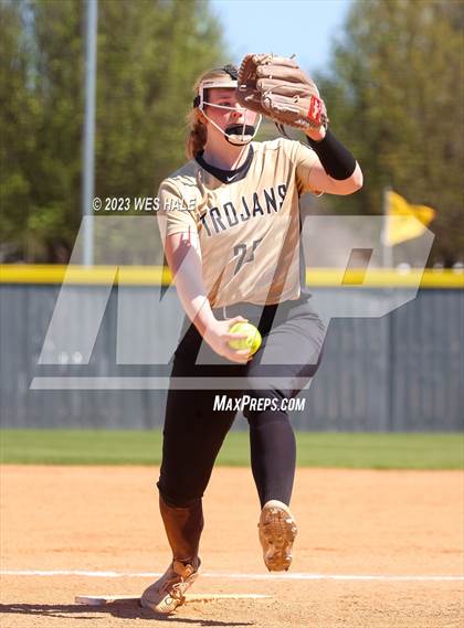 Thumbnail 2 in Germantown vs. Dyersburg photogallery.
