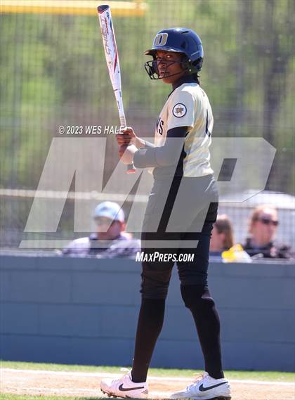 Thumbnail 2 in Germantown vs. Dyersburg photogallery.