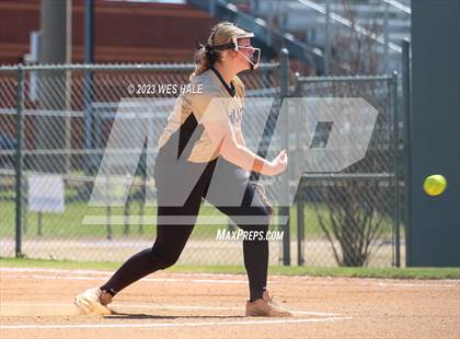 Thumbnail 1 in Germantown vs. Dyersburg photogallery.