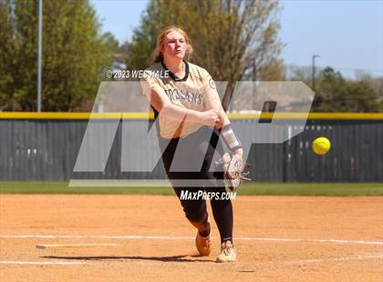 Thumbnail 3 in Germantown vs. Dyersburg photogallery.