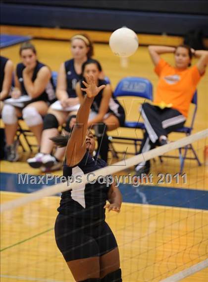 Thumbnail 3 in Caledonia-Mumford @ Haverling photogallery.