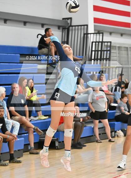 Thumbnail 3 in Sunnyslope vs. Marymount (Nike TOC Southwest) photogallery.