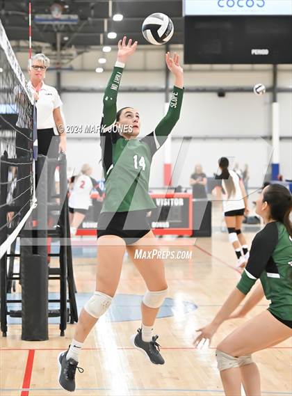 Thumbnail 2 in Sunnyslope vs. Marymount (Nike TOC Southwest) photogallery.