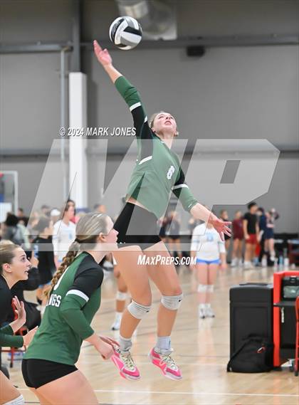 Thumbnail 1 in Sunnyslope vs. Marymount (Nike TOC Southwest) photogallery.