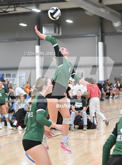 Thumbnail 3 in Sunnyslope vs. Marymount (Nike TOC Southwest) photogallery.