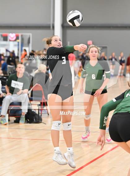 Thumbnail 3 in Sunnyslope vs. Marymount (Nike TOC Southwest) photogallery.