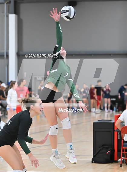 Thumbnail 2 in Sunnyslope vs. Marymount (Nike TOC Southwest) photogallery.