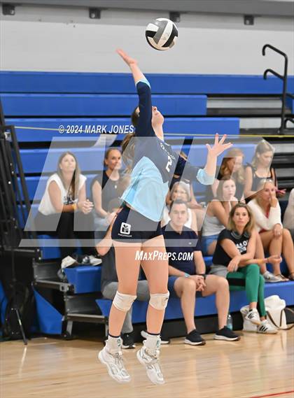 Thumbnail 3 in Sunnyslope vs. Marymount (Nike TOC Southwest) photogallery.
