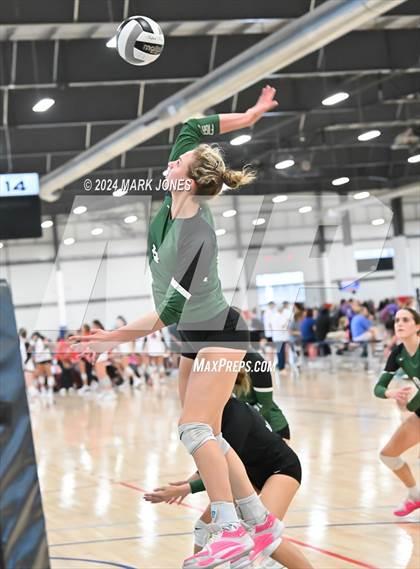 Thumbnail 1 in Sunnyslope vs. Marymount (Nike TOC Southwest) photogallery.