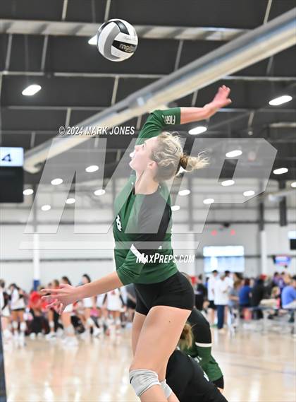 Thumbnail 3 in Sunnyslope vs. Marymount (Nike TOC Southwest) photogallery.