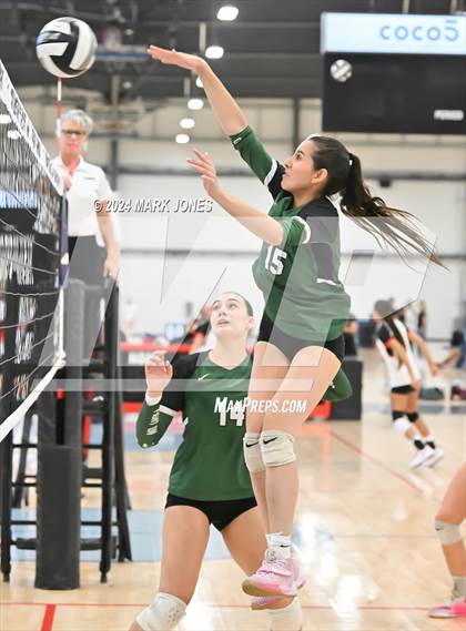 Thumbnail 3 in Sunnyslope vs. Marymount (Nike TOC Southwest) photogallery.