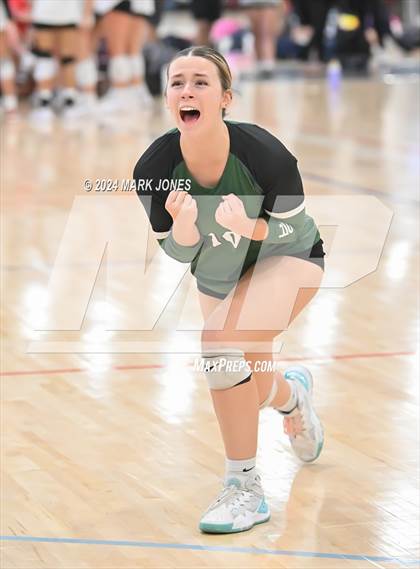Thumbnail 2 in Sunnyslope vs. Marymount (Nike TOC Southwest) photogallery.