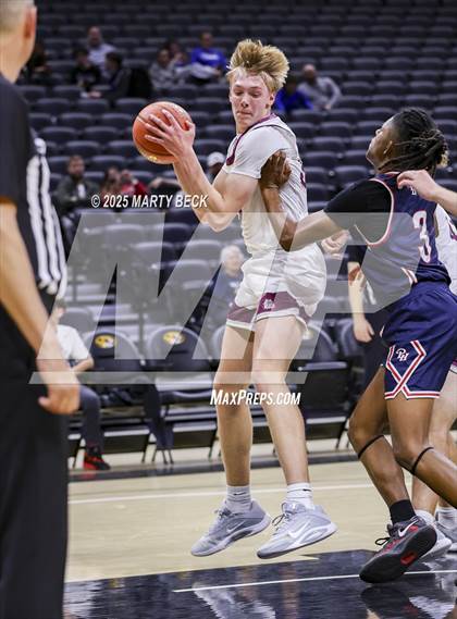 Thumbnail 3 in Pembroke Hill vs Rolla (Norm Stewart Classic) photogallery.