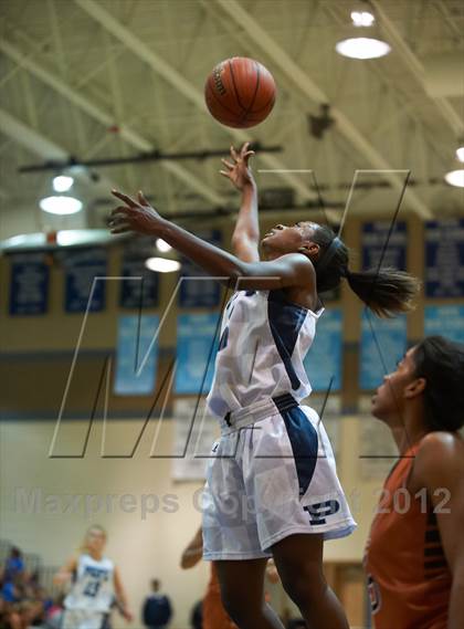 Thumbnail 3 in Kell @ Pope photogallery.