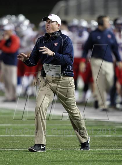 Thumbnail 3 in Hendrickson vs. Westlake (UIL 5A Bi-District Playoff) photogallery.