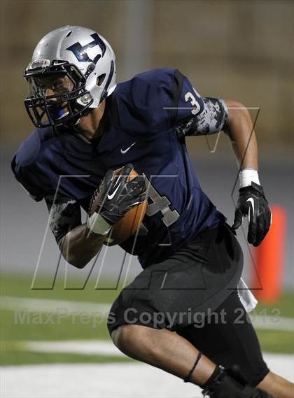 Thumbnail 3 in Hendrickson vs. Westlake (UIL 5A Bi-District Playoff) photogallery.