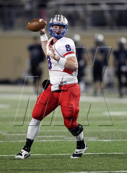 Thumbnail 2 in Hendrickson vs. Westlake (UIL 5A Bi-District Playoff) photogallery.