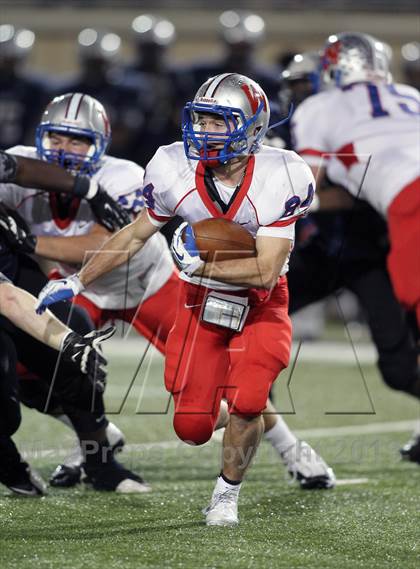 Thumbnail 3 in Hendrickson vs. Westlake (UIL 5A Bi-District Playoff) photogallery.