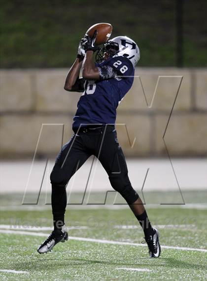 Thumbnail 1 in Hendrickson vs. Westlake (UIL 5A Bi-District Playoff) photogallery.