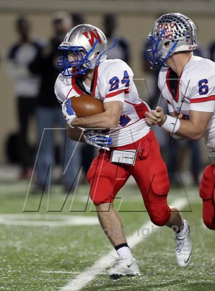Thumbnail 3 in Hendrickson vs. Westlake (UIL 5A Bi-District Playoff) photogallery.