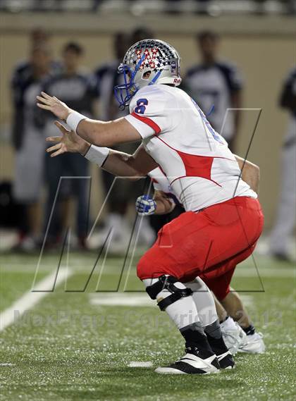 Thumbnail 1 in Hendrickson vs. Westlake (UIL 5A Bi-District Playoff) photogallery.