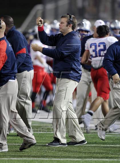 Thumbnail 2 in Hendrickson vs. Westlake (UIL 5A Bi-District Playoff) photogallery.