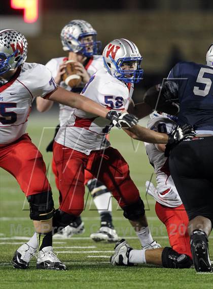 Thumbnail 1 in Hendrickson vs. Westlake (UIL 5A Bi-District Playoff) photogallery.