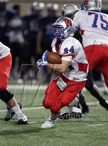 Thumbnail 3 in Hendrickson vs. Westlake (UIL 5A Bi-District Playoff) photogallery.