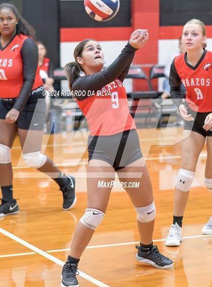 Thumbnail 1 in Brazos vs Columbia photogallery.