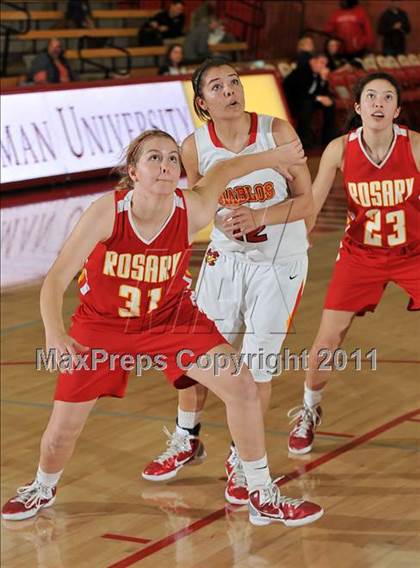 Thumbnail 2 in Mission Viejo vs. Rosary (Nike Extravaganza) photogallery.