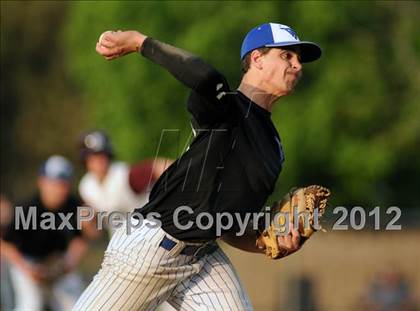 Thumbnail 3 in Vernon Hills @ Benton photogallery.