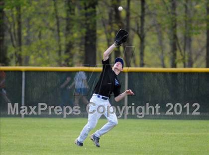 Thumbnail 1 in Vernon Hills @ Benton photogallery.
