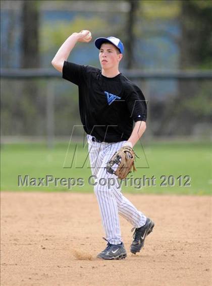 Thumbnail 2 in Vernon Hills @ Benton photogallery.