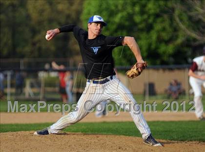Thumbnail 1 in Vernon Hills @ Benton photogallery.