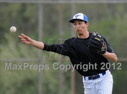 Thumbnail 3 in Vernon Hills @ Benton photogallery.