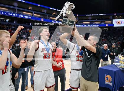 Thumbnail 2 in Chatsworth vs. Jesuit (CIF State D2 Final) photogallery.