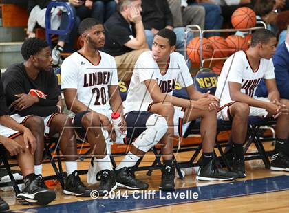 Thumbnail 3 in Cannon vs Linden (Rotary Roundball Classic) photogallery.
