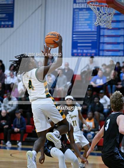 Thumbnail 2 in North Tampa Christian Academy vs St Xavier (Sun Bash Tampa) photogallery.
