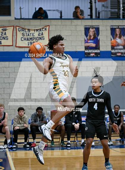 Thumbnail 1 in North Tampa Christian Academy vs St Xavier (Sun Bash Tampa) photogallery.