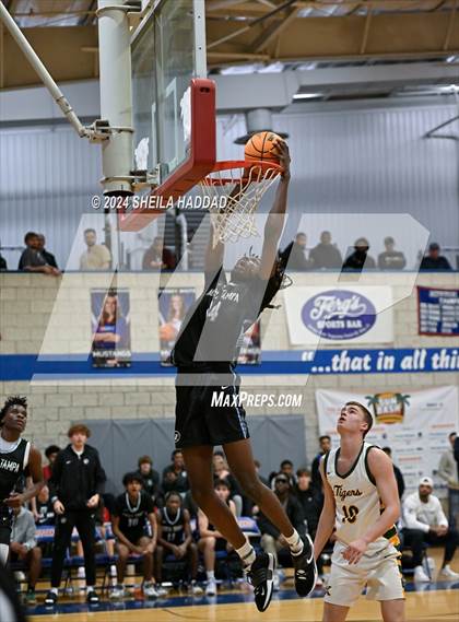 Thumbnail 3 in North Tampa Christian Academy vs St Xavier (Sun Bash Tampa) photogallery.