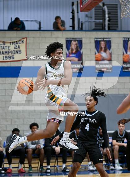 Thumbnail 3 in North Tampa Christian Academy vs St Xavier (Sun Bash Tampa) photogallery.