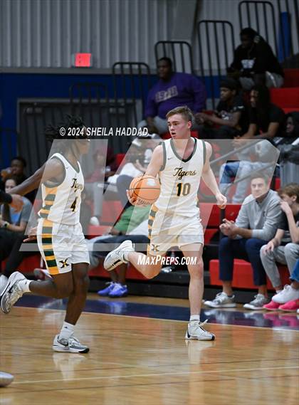 Thumbnail 3 in North Tampa Christian Academy vs St Xavier (Sun Bash Tampa) photogallery.
