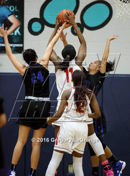 Thumbnail 1 in Plano West vs. South Grand Prairie photogallery.