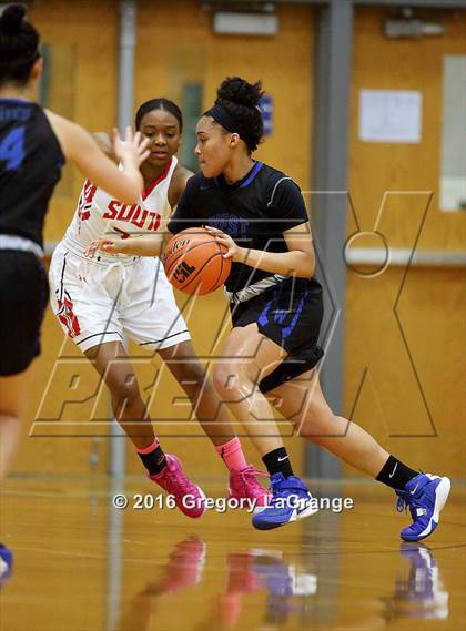 Thumbnail 2 in Plano West vs. South Grand Prairie photogallery.